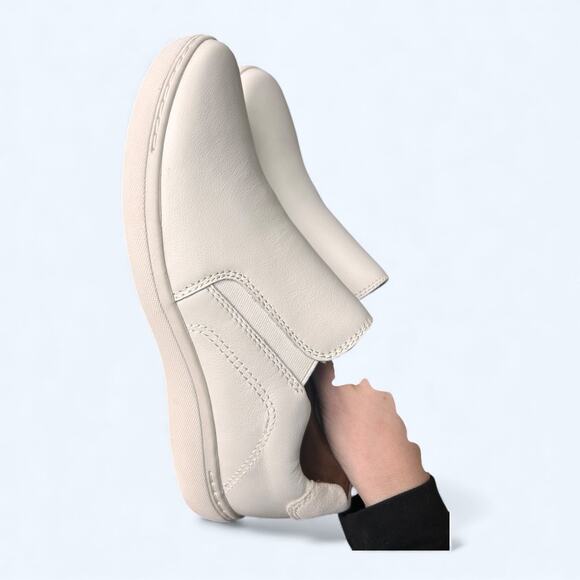 Clarks Women’s Nalle Stride Slip-On Sneakers White Leather Comfort Shoes Size 9 - Picture 6 of 13